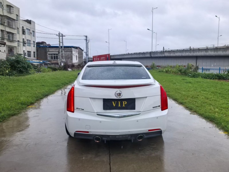 襄阳16年凯迪拉克ATS9