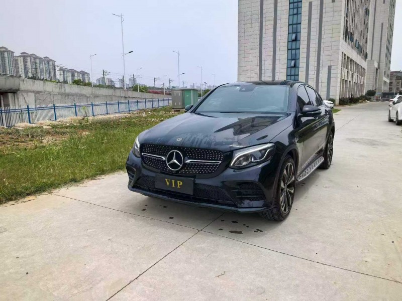 襄阳19年奔驰GLC3