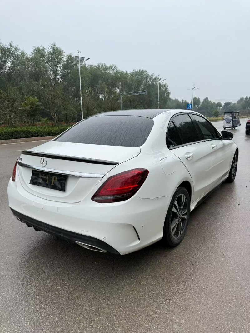 东营19年奔驰C7