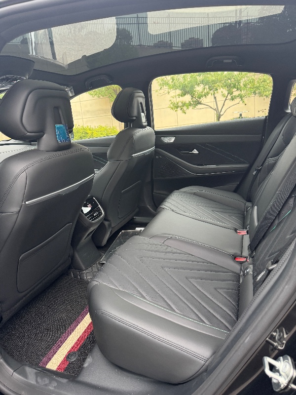 娄底25年长安汽车深蓝5