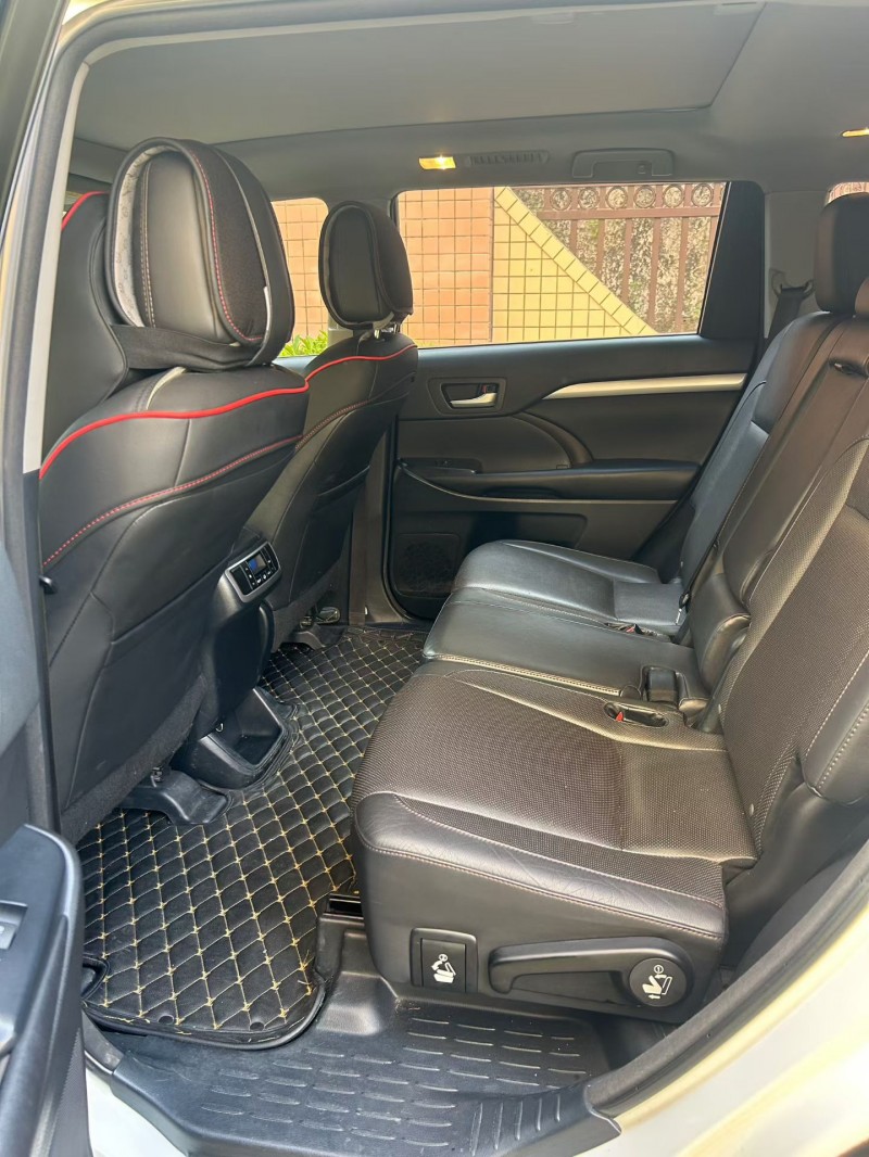 中山16年丰田汉兰达5