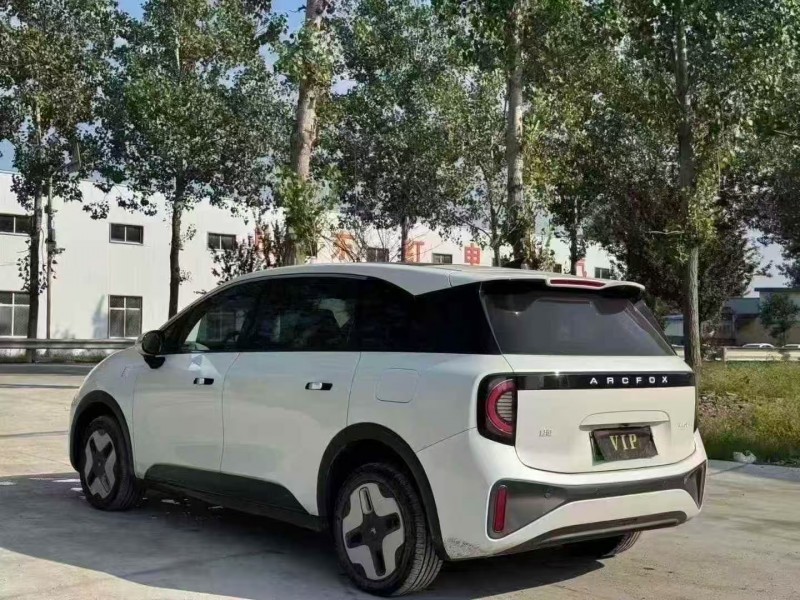 菏泽24年极狐汽车考拉5