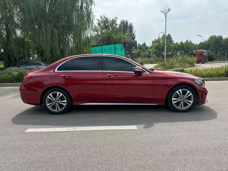 东营19年奔驰C6