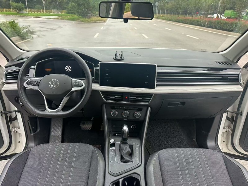 东营22年大众途观5