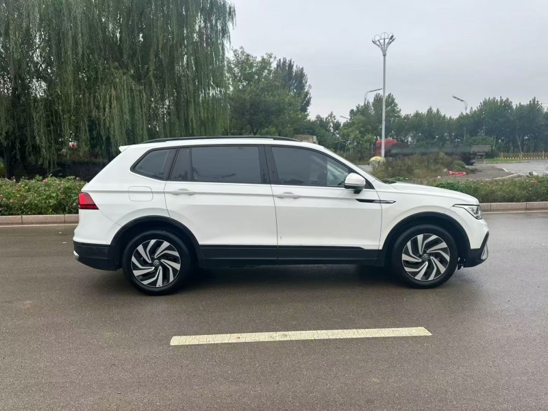 东营22年大众途观8