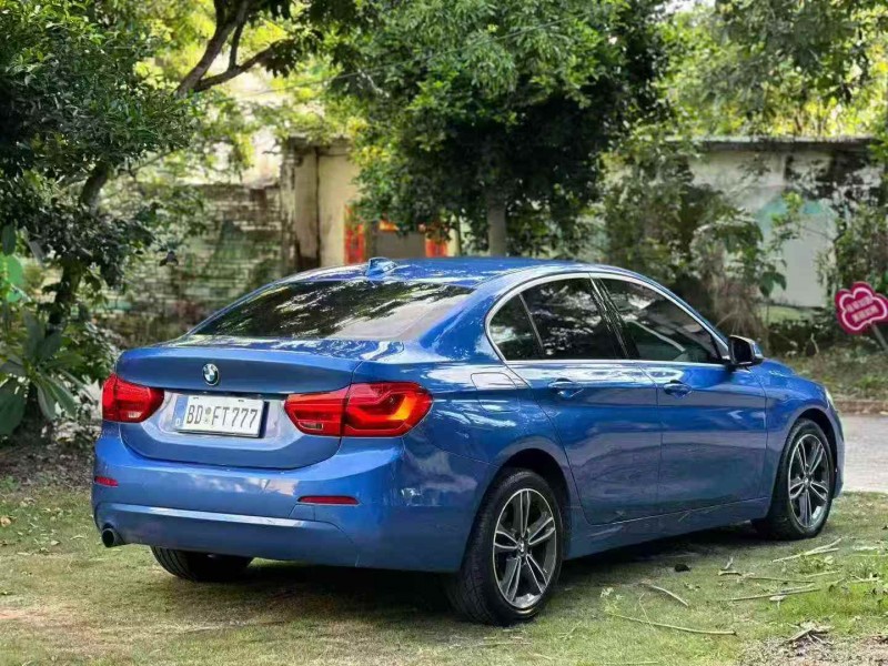 深圳19年宝马1系7