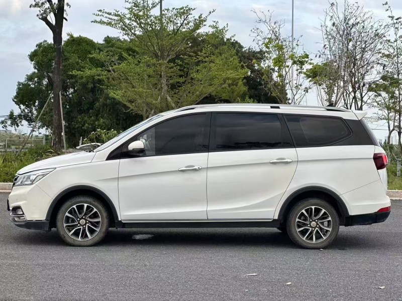 汕头19年宝骏7303