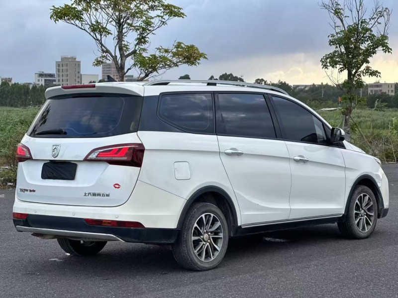 汕头19年宝骏7308