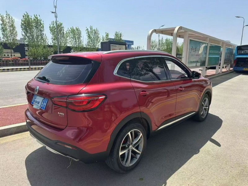 泰安18年名爵HS8