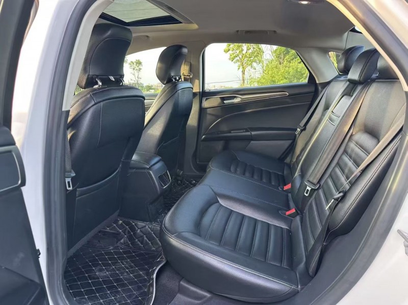 汕头21年福特蒙迪欧6