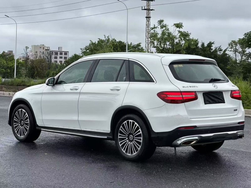 汕头19年奔驰GLC7