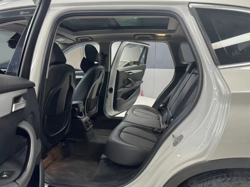 成都19年宝马X17