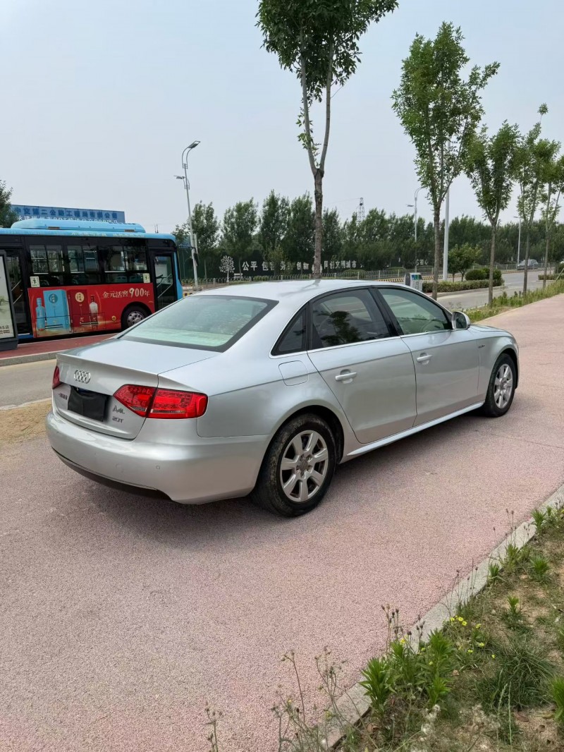 潍坊12年奥迪A4L7