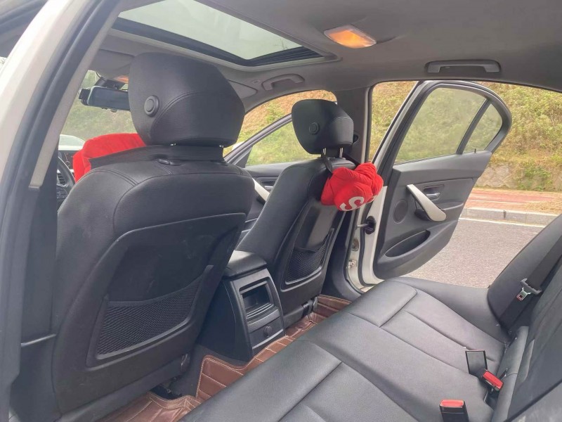 济宁13年宝马3系5