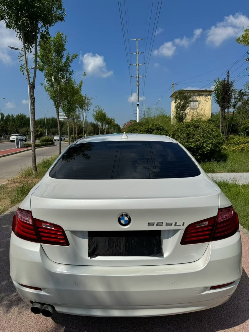 青岛15年宝马5系9