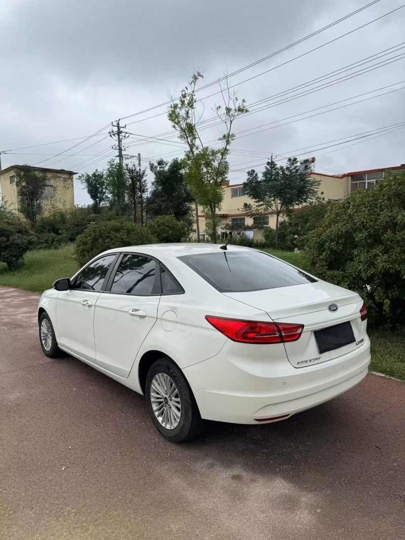 潍坊17年福特福睿斯8