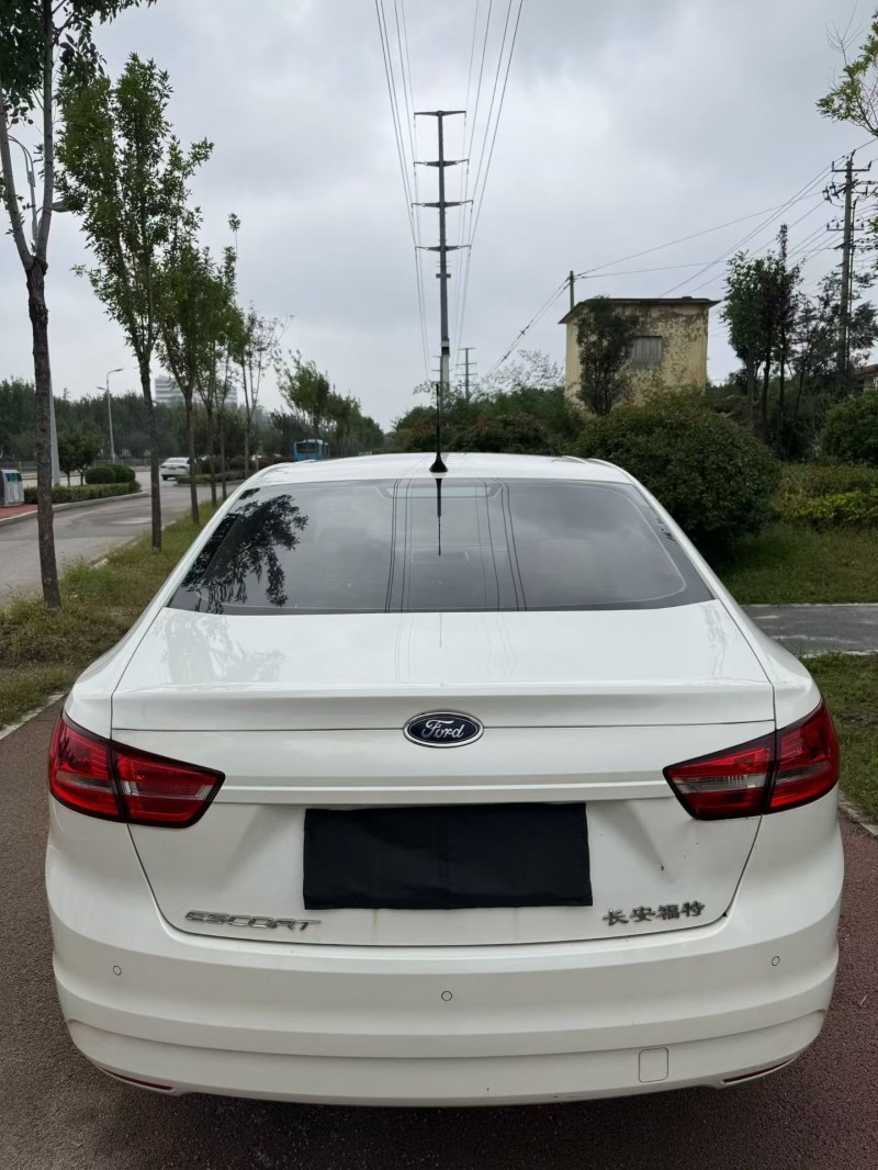潍坊17年福特福睿斯9