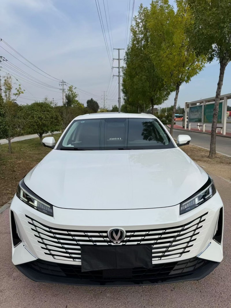 枣庄24年长安汽车逸动1