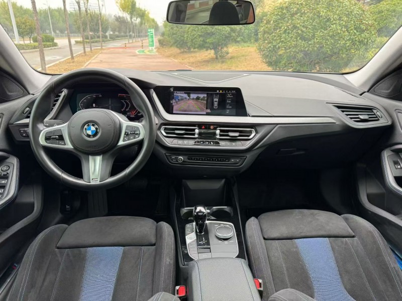 青岛23年宝马2系5