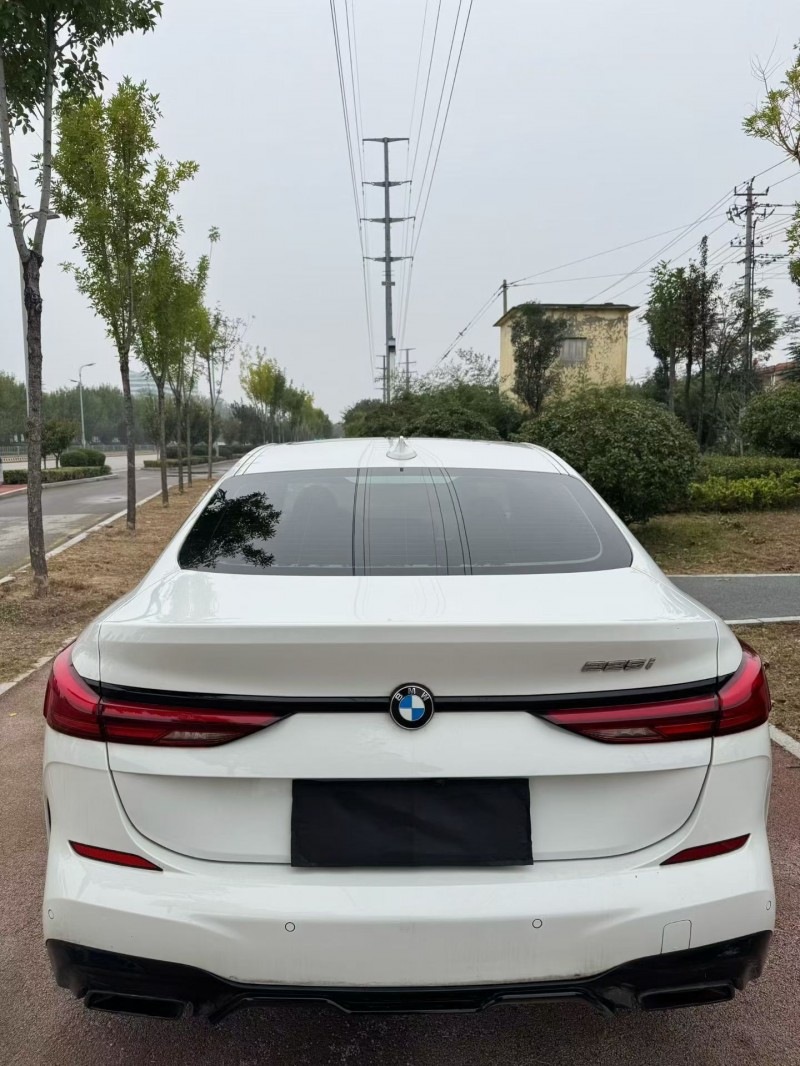 青岛23年宝马2系9