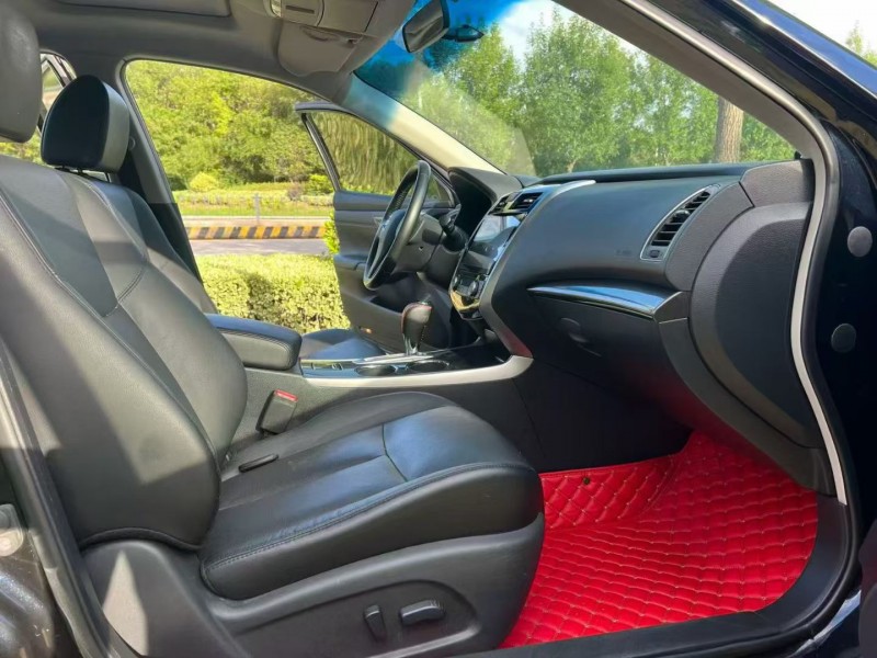 潍坊16年日产天籁6