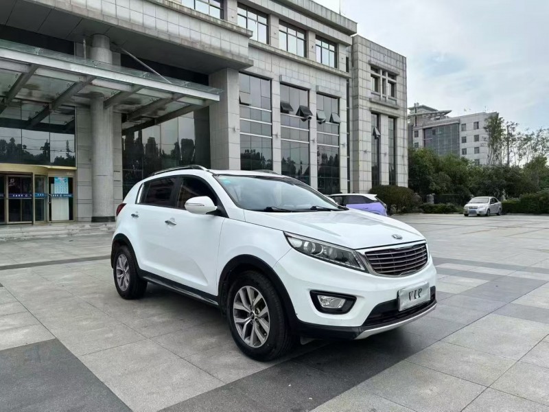 枣庄16年起亚智跑2