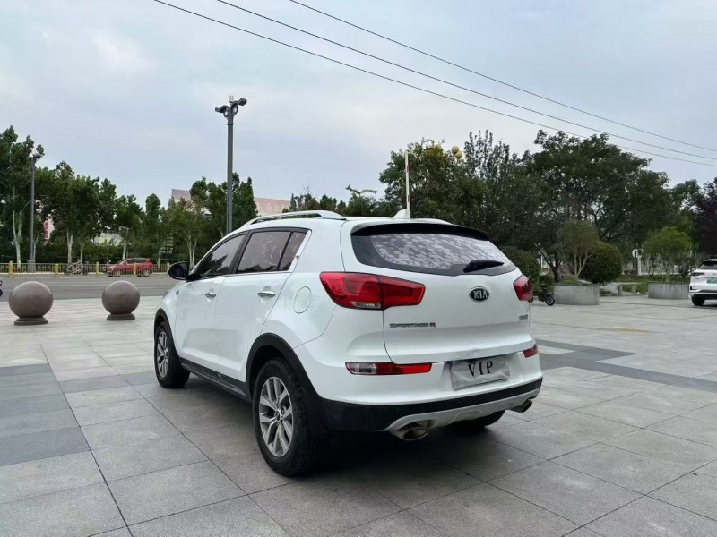 枣庄16年起亚智跑7