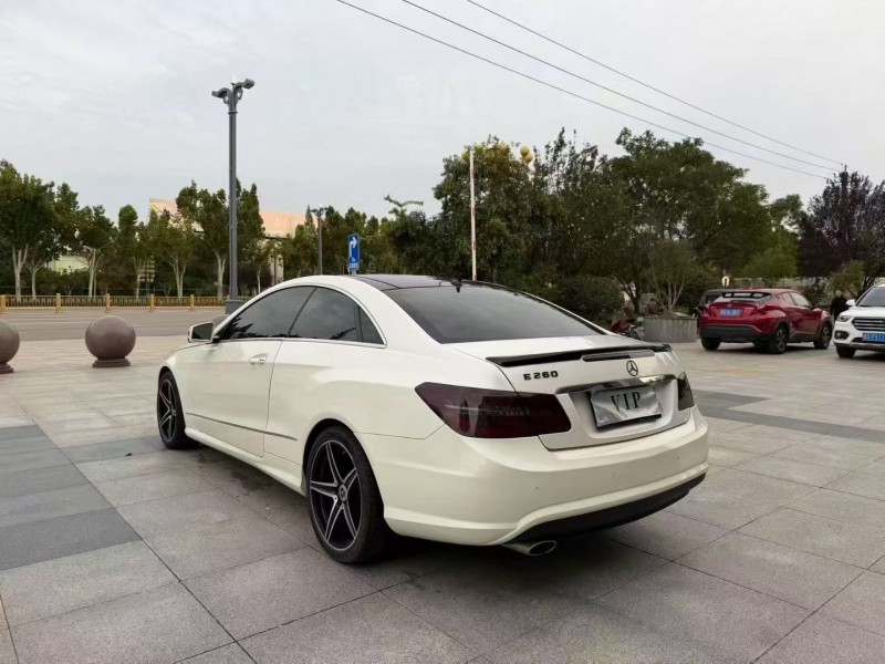 枣庄13年奔驰E9