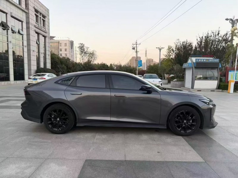 枣庄25年长安汽车UNI4