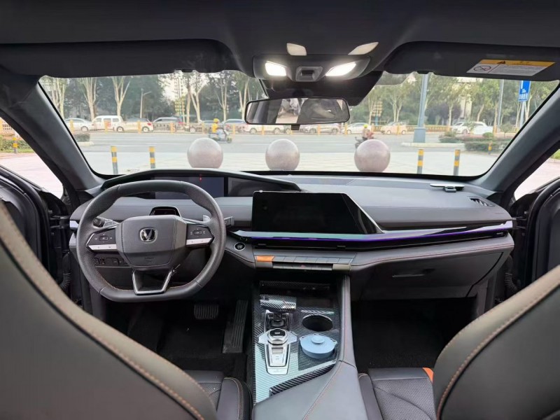 枣庄25年长安汽车UNI6