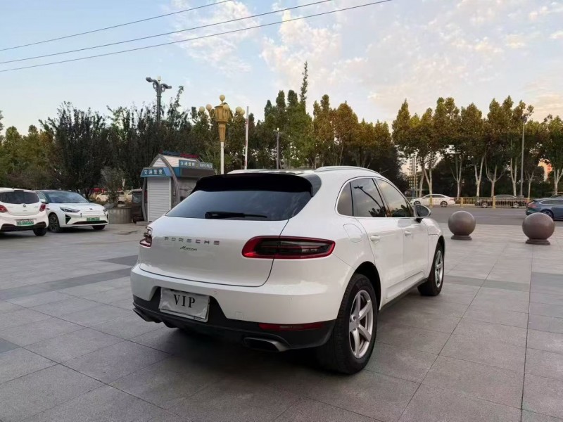 枣庄17年保时捷Macan8