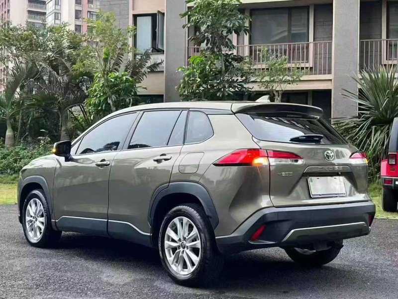 海口23年丰田锐放8