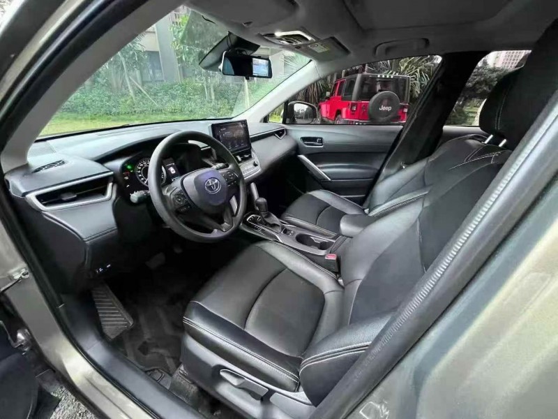 海口23年丰田锐放9