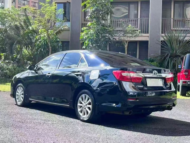 海口12年丰田凯美瑞8