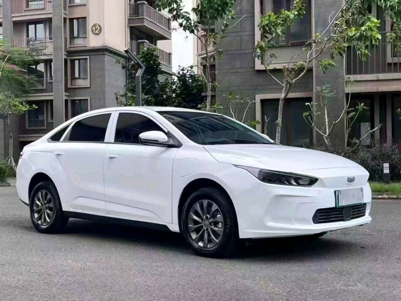 海口25年吉利几何3