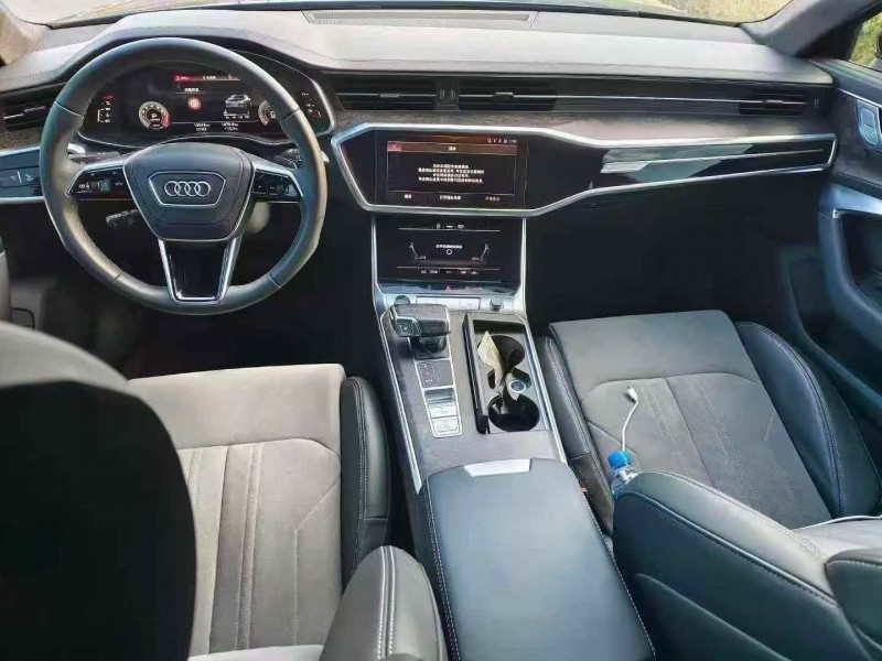 丽江24年奥迪A6L5