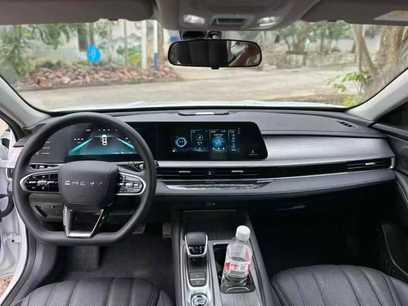 深圳25年奇瑞风云7