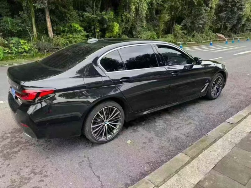 保山22年宝马5系7