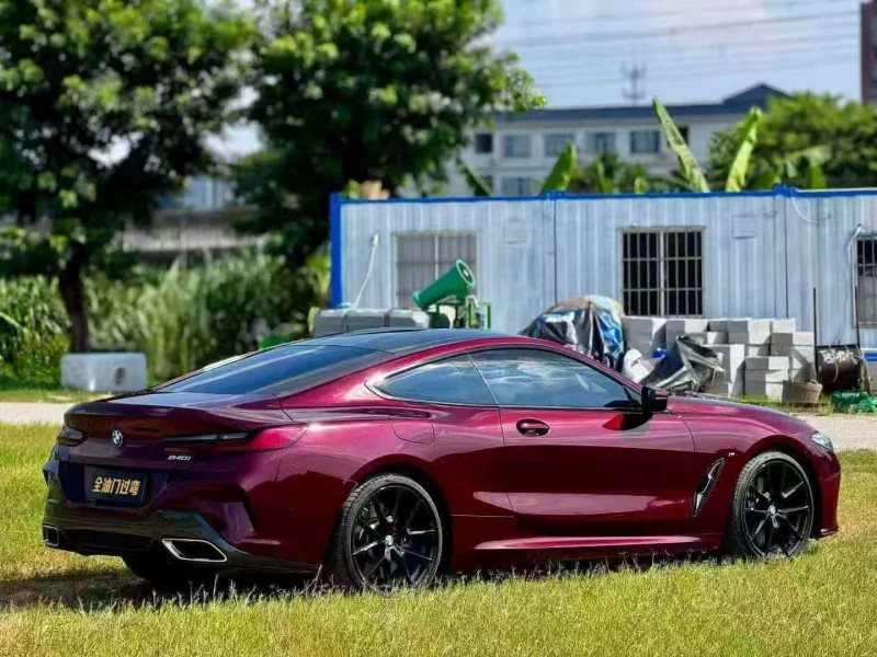 广州21年宝马8系8