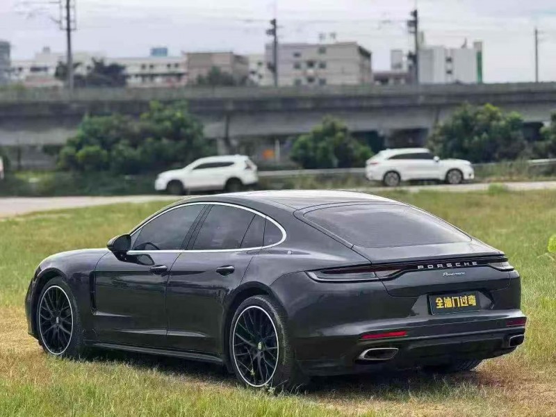 江门22年保时捷帕拉梅拉8