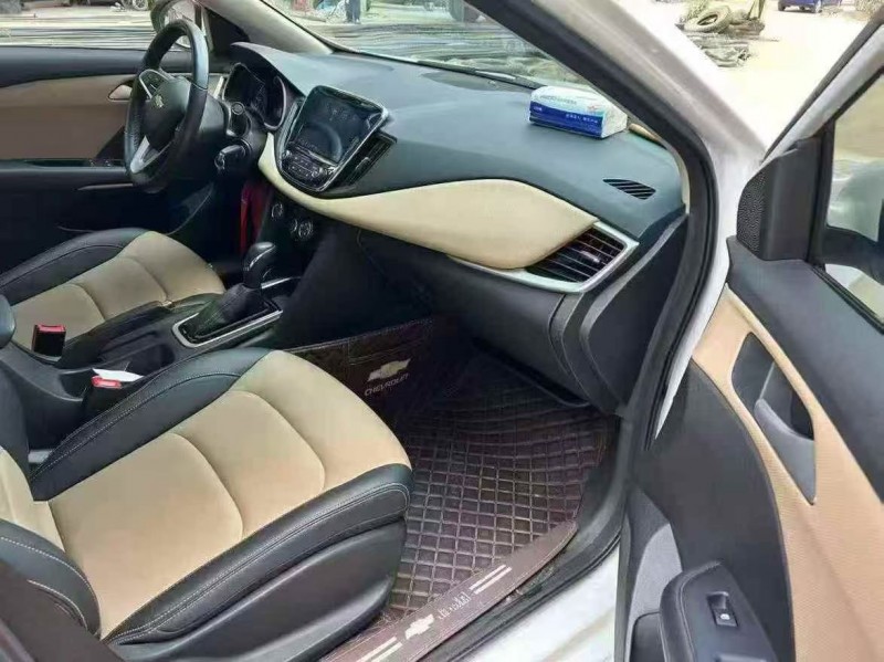 桂林22年雪佛兰科鲁泽4