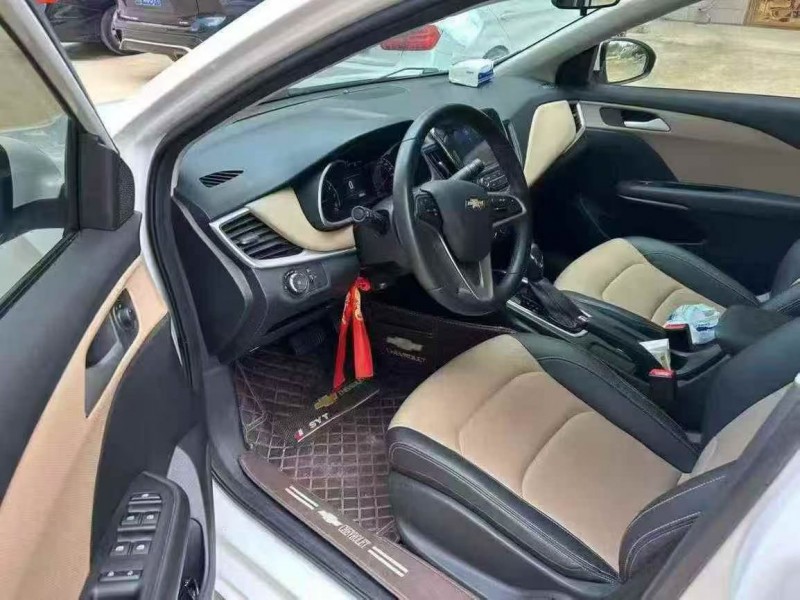 桂林22年雪佛兰科鲁泽6