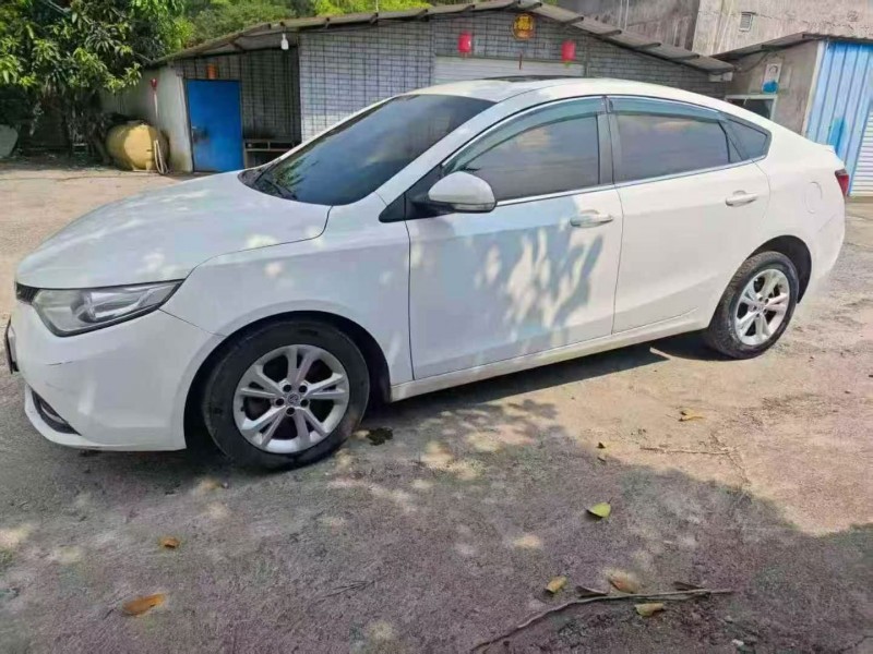 防城港17年名爵62