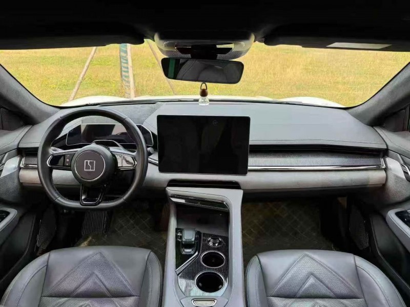 苏州22年极氪汽车0016