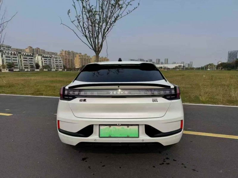 苏州22年极氪汽车0018