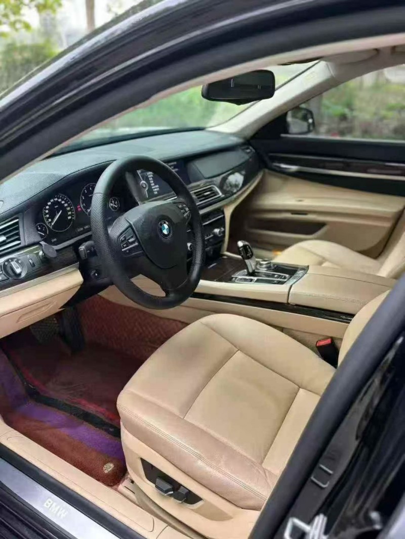 咸阳11年宝马7系7