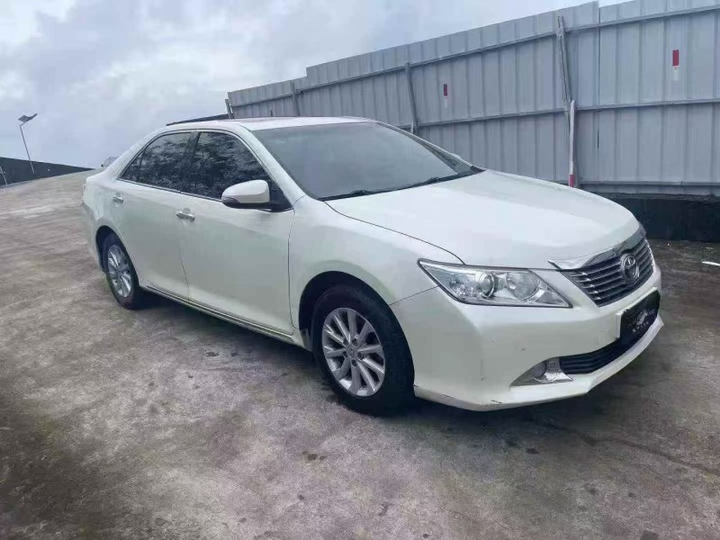 玉林15年丰田凯美瑞3