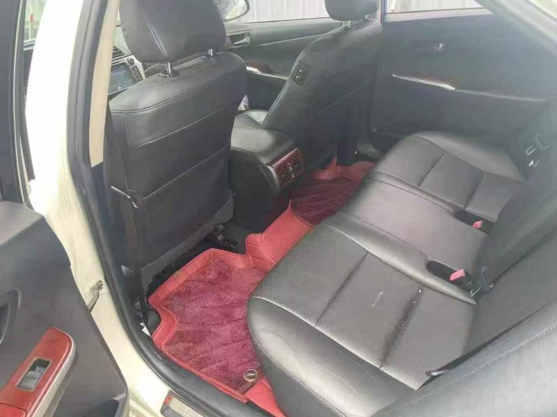 玉林15年丰田凯美瑞5