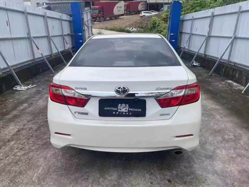 玉林15年丰田凯美瑞9