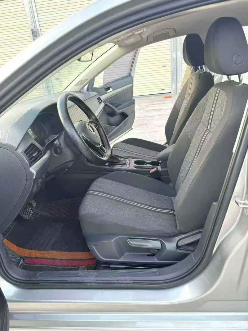 桂林21年大众朗逸4